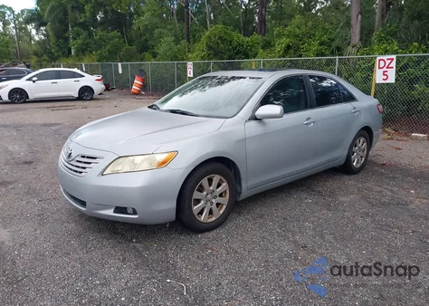 2007 Toyota Camry Xle z USA, uszkodzony, nr VIN JTNBE46K473007385